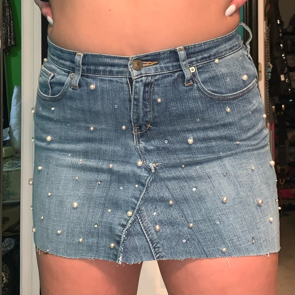 Rhinestones and Faux Pearls Denim Mini skirt